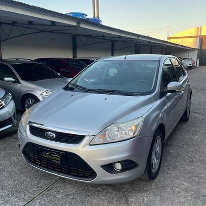 FORD FOCUS 1.6 GLX 8V FLEX 4P MANUAL FORD FOCUS 1.6 GLX 8V FLEX 4P MANUAL